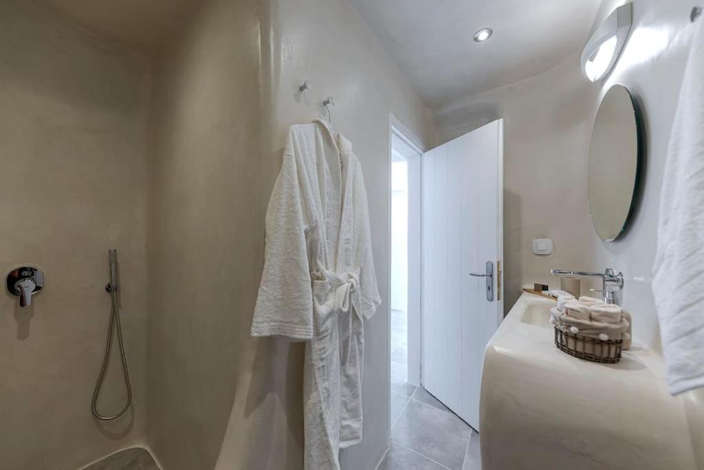 Aleanna Traditional Villa Fira מראה חיצוני תמונה